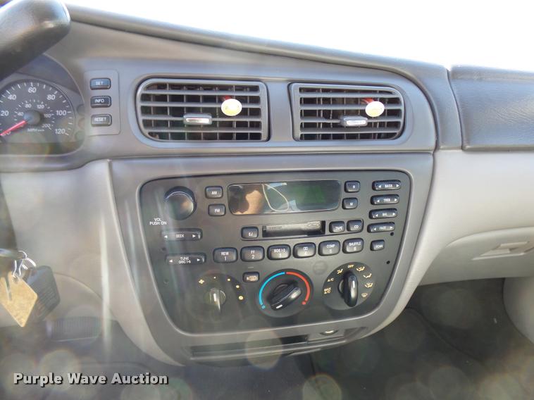 image for item AH9826 2007 Ford Taurus