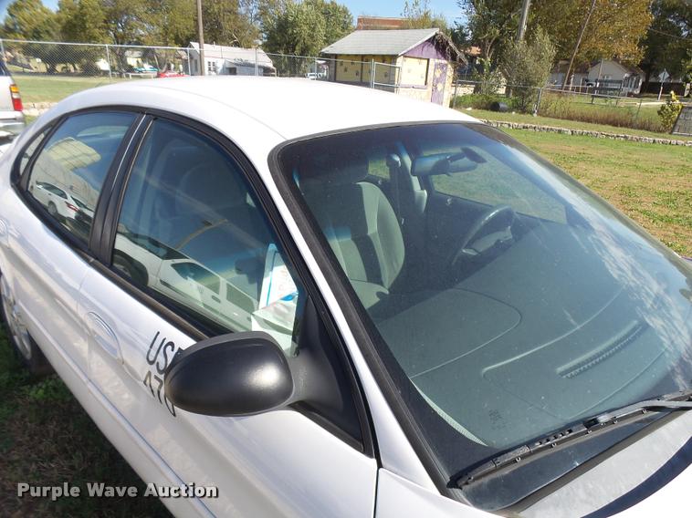 image for item AH9826 2007 Ford Taurus