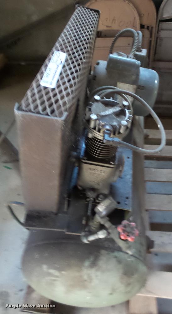 image for item AH9846 Johnson air compressor