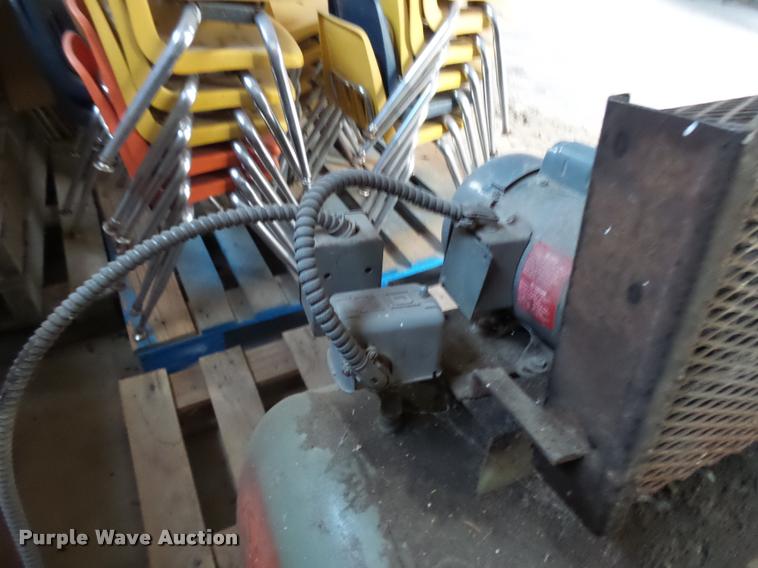 image for item AH9846 Johnson air compressor