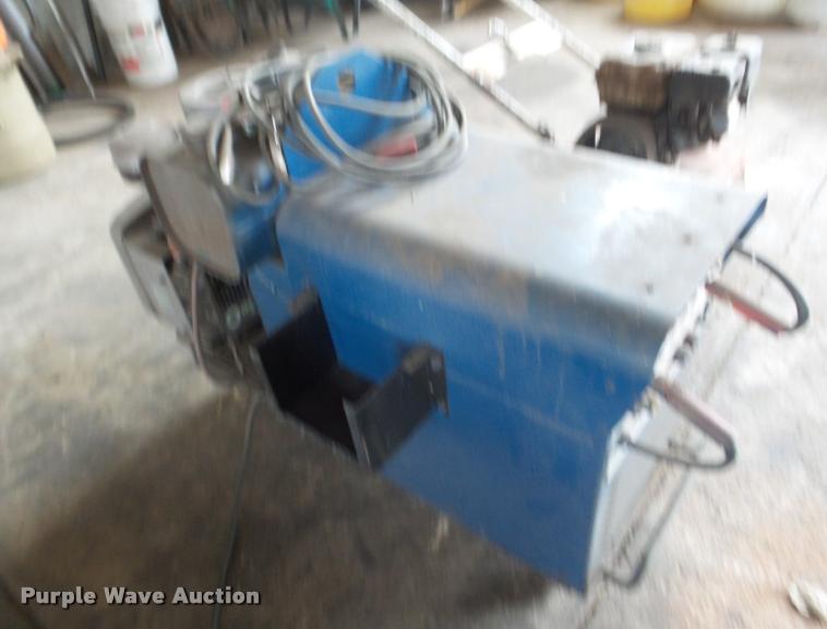 image for item AP9575 Miller 200LE arc welder/generator