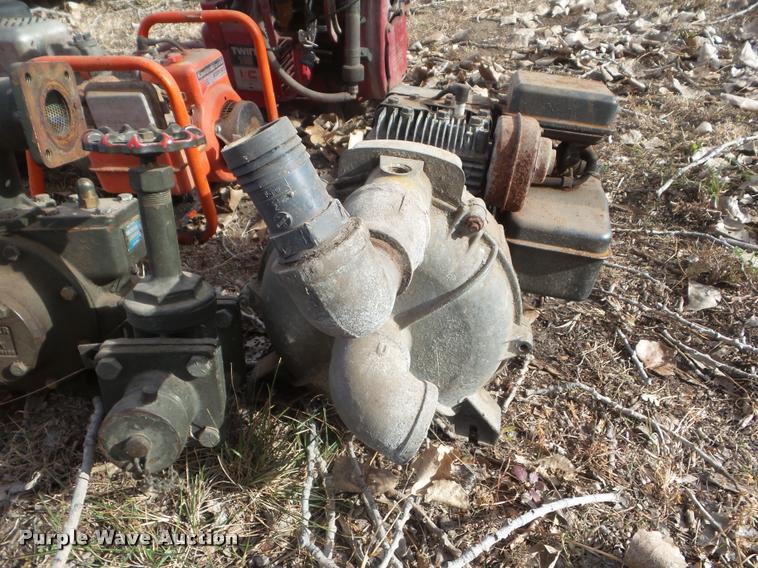 image for item AP9577 (6) water pumps