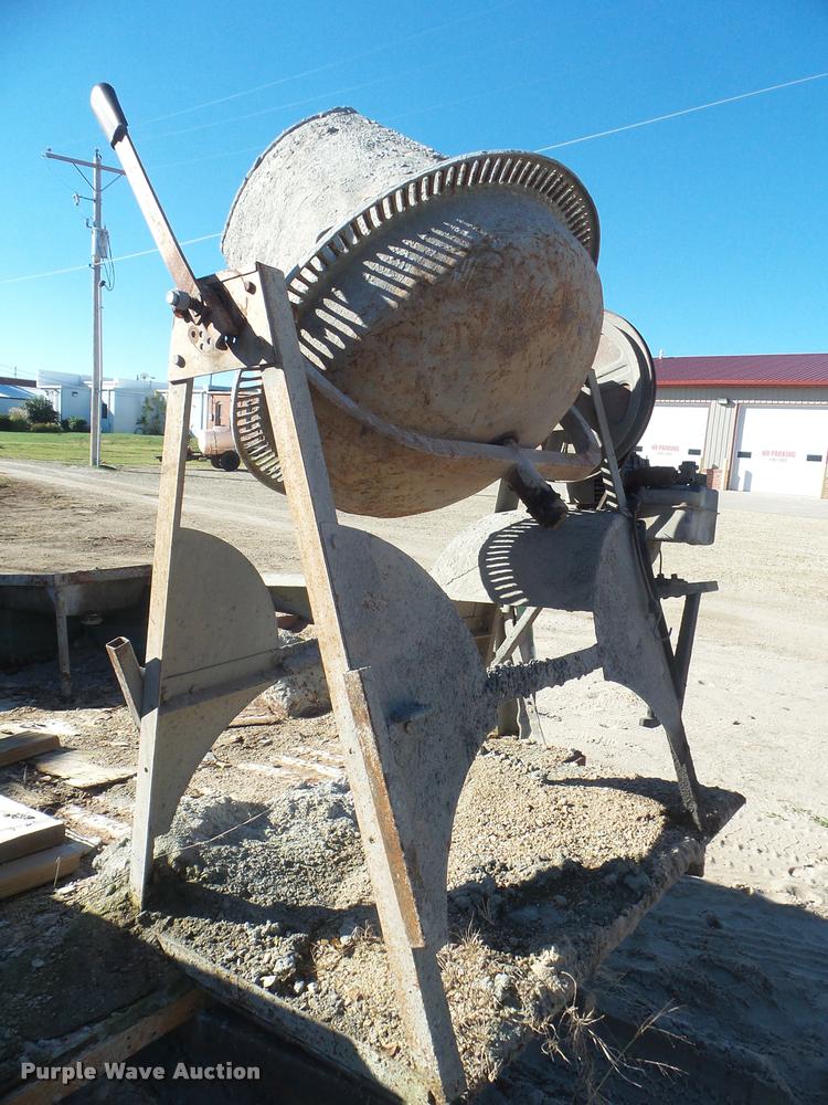 image for item AP9589 Shop built concrete mixer trailer