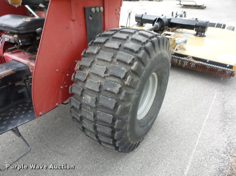 image for item BG9674 Case IH 585 tractor