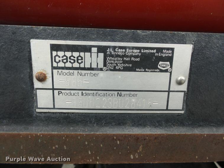 image for item BG9674 Case IH 585 tractor