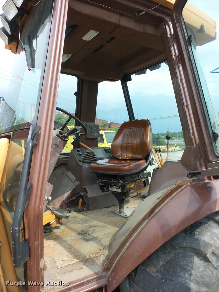 image for item BG9678 Case 580K backhoe