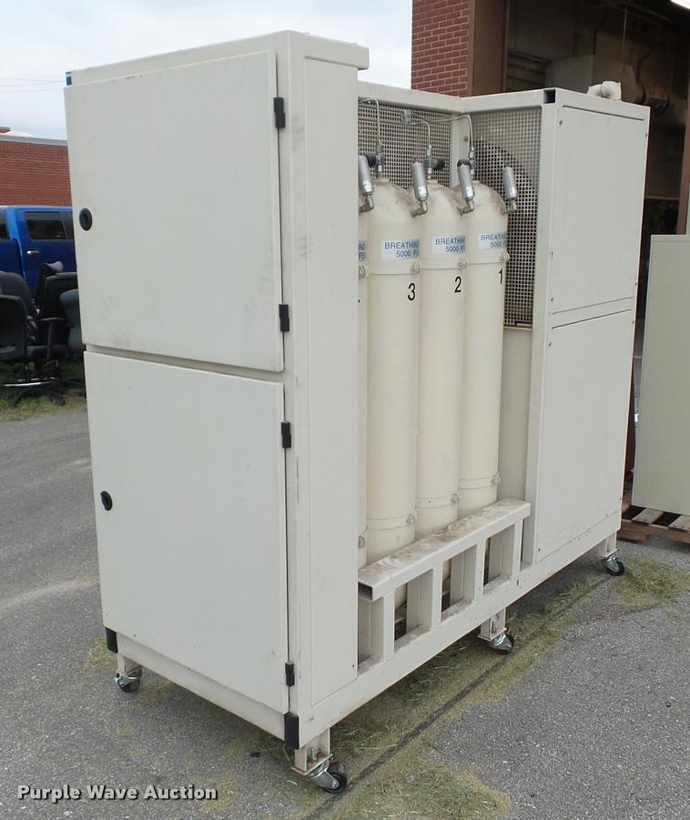 image for item BG9696 Bauer compressors P5 compressed air filling station