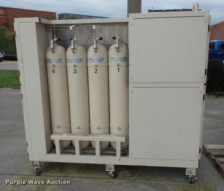 image for item BG9696 Bauer compressors P5 compressed air filling station