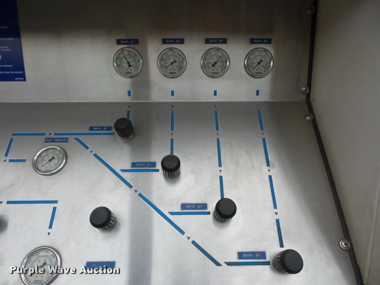 image for item BG9696 Bauer compressors P5 compressed air filling station