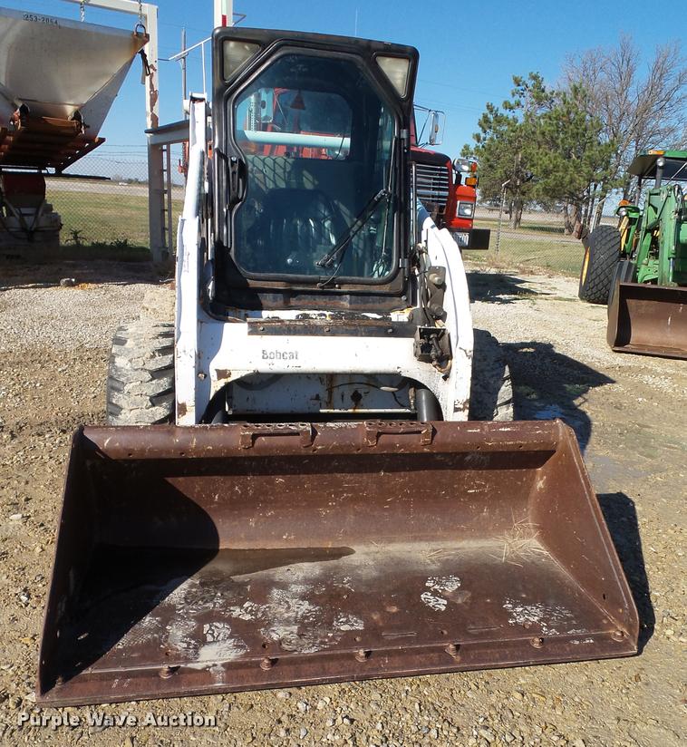 image for item BP9441 2001 Bobcat 773 skid steer