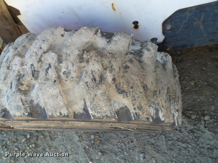 image for item BP9441 2001 Bobcat 773 skid steer