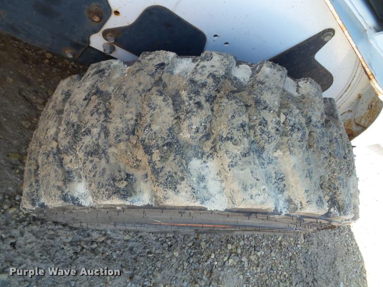 image for item BP9441 2001 Bobcat 773 skid steer