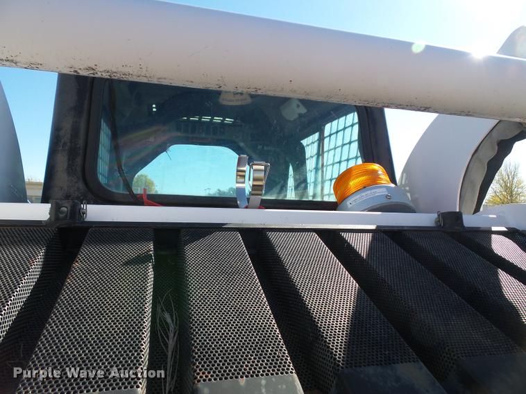 image for item BP9441 2001 Bobcat 773 skid steer