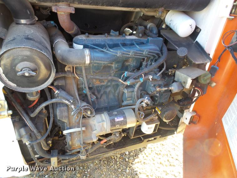 image for item BP9441 2001 Bobcat 773 skid steer