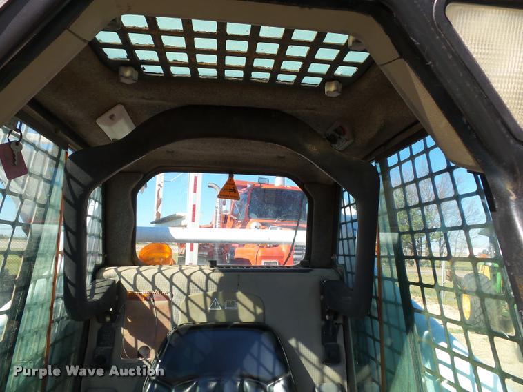 image for item BP9441 2001 Bobcat 773 skid steer