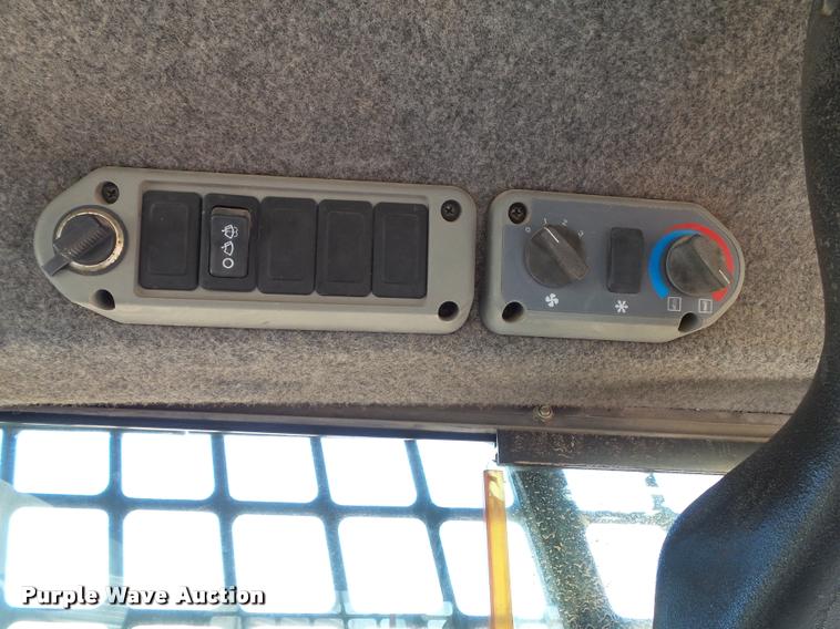 image for item BP9441 2001 Bobcat 773 skid steer