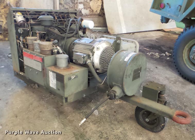 image for item BR9062 Davey 220U air compressor