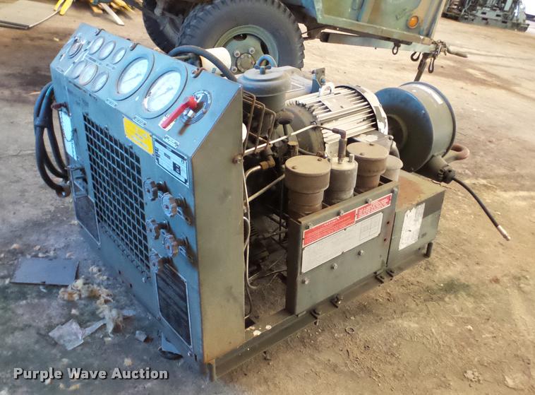 image for item BR9062 Davey 220U air compressor