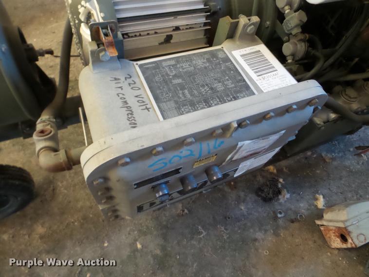 image for item BR9062 Davey 220U air compressor