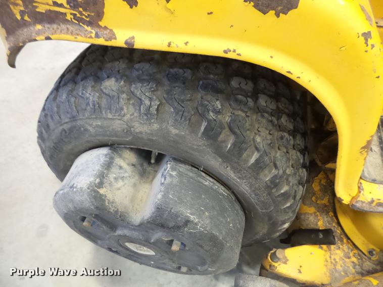 image for item BW9520 Cub Cadet 1440 lawn mower