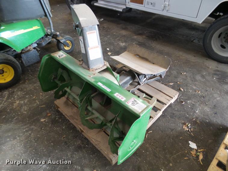 image for item BY9635 John Deere 8176 snow blower and weights