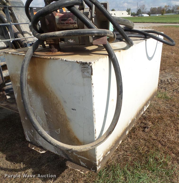 image for item BZ9875 Delta fuel tank