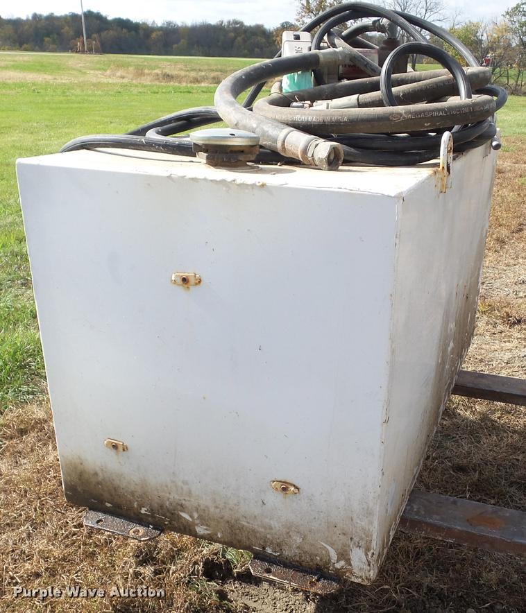 image for item BZ9875 Delta fuel tank