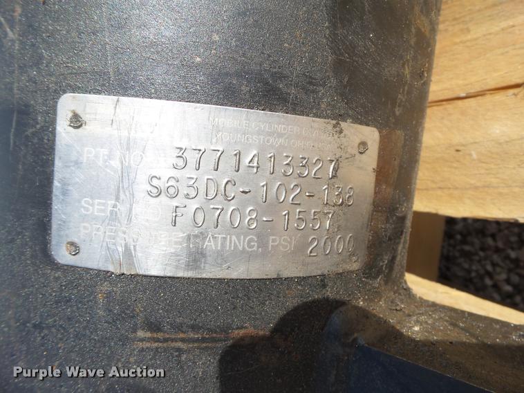 image for item BZ9878 (2) Parker rams