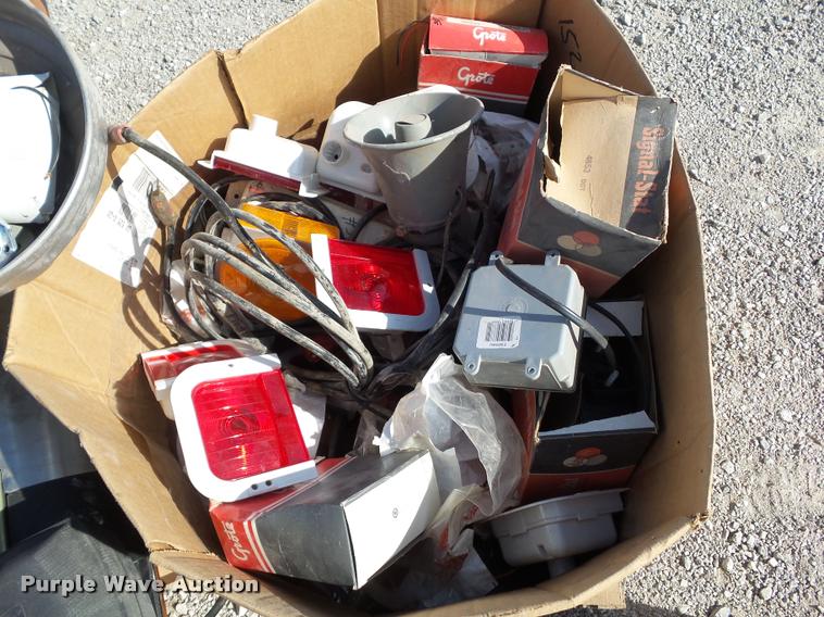 image for item BZ9880 Automotive parts and accessories