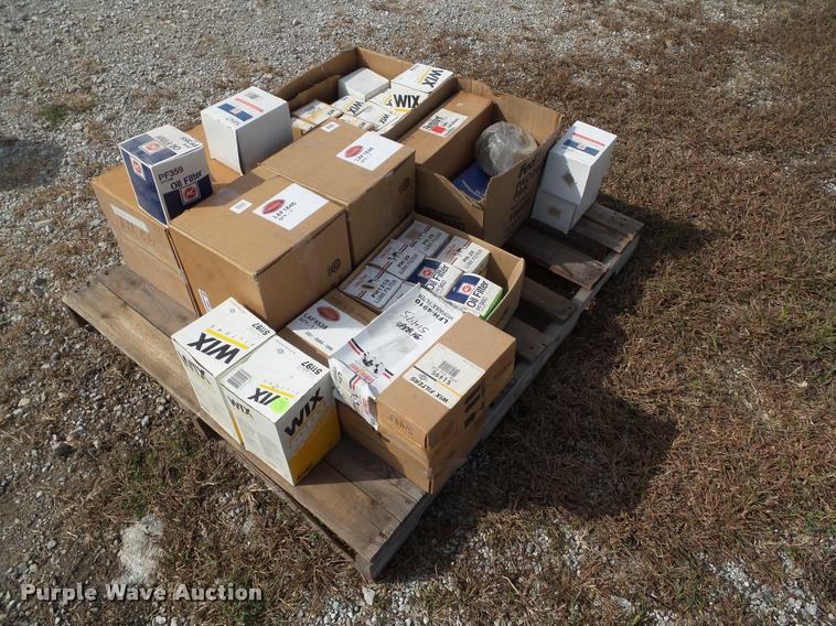 image for item BZ9884 Oil and air filters