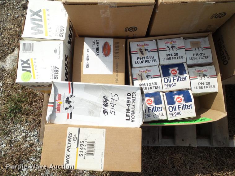 image for item BZ9884 Oil and air filters