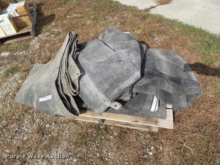 image for item BZ9885 Canvas and four mesh tarps