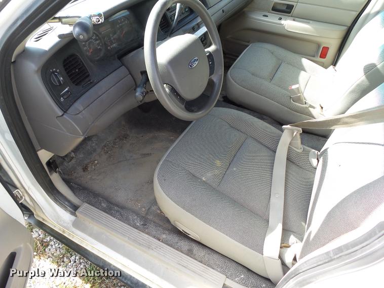 image for item BZ9901 2006 Ford Crown Victoria Police Interceptor