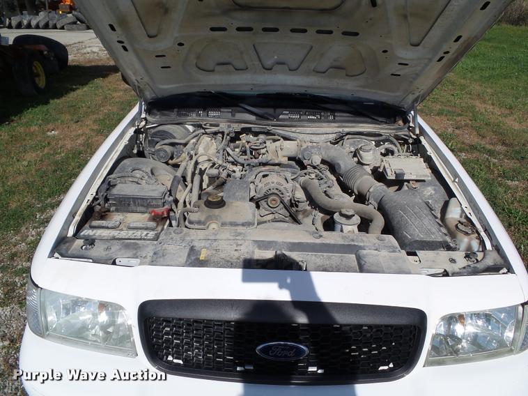 image for item BZ9901 2006 Ford Crown Victoria Police Interceptor