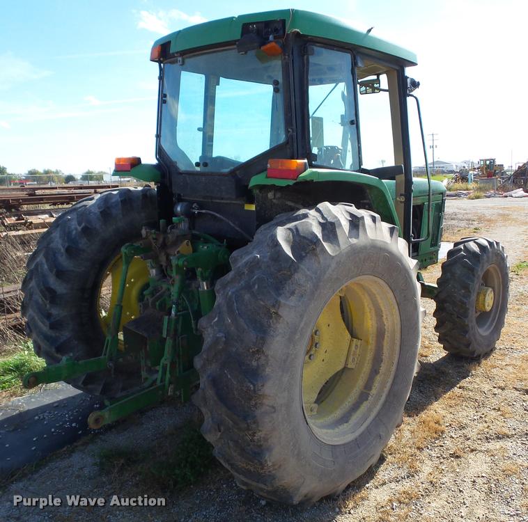 image for item BZ9903 2001 John Deere 6405 tractor