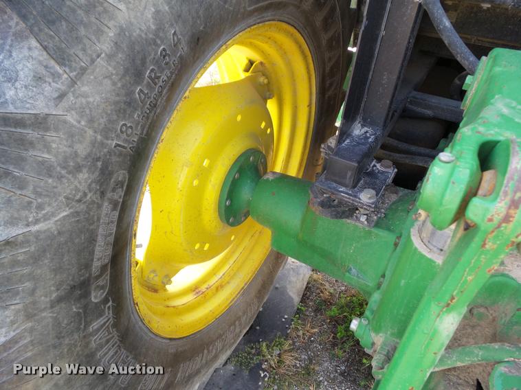 image for item BZ9903 2001 John Deere 6405 tractor