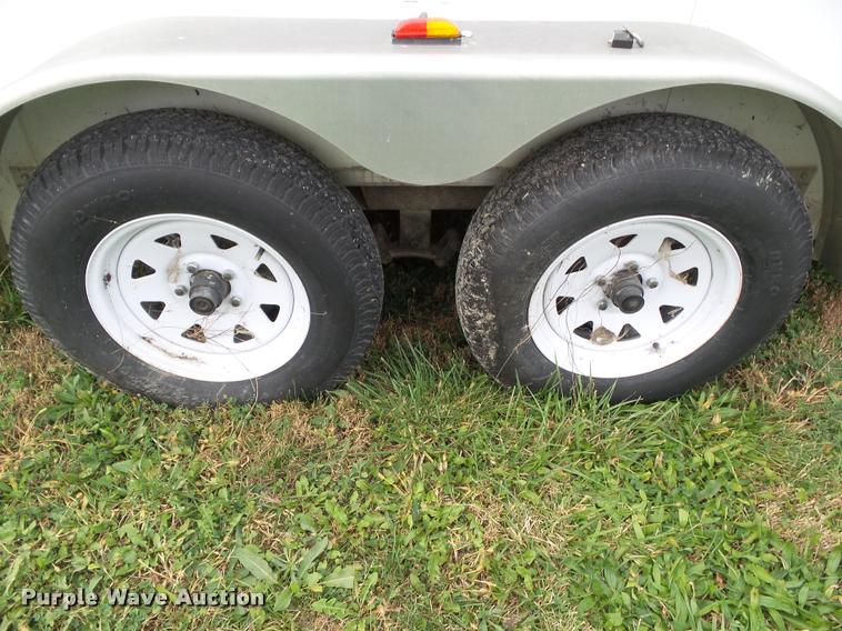 image for item BZ9904 2008 Middlebury MST7X16TA2 enclosed cargo trailer