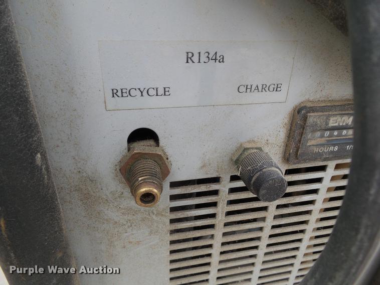 image for item BZ9913 Snap-on ECO-134 recover/recycle/recharge machine