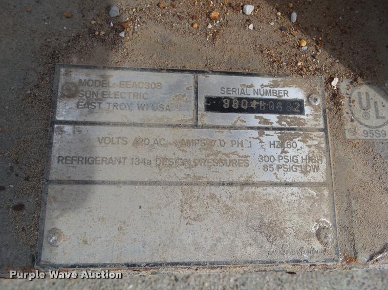 image for item BZ9913 Snap-on ECO-134 recover/recycle/recharge machine