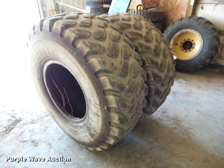 image for item BZ9926 (2) Michelin XTL-A TL 20.5R25 tires