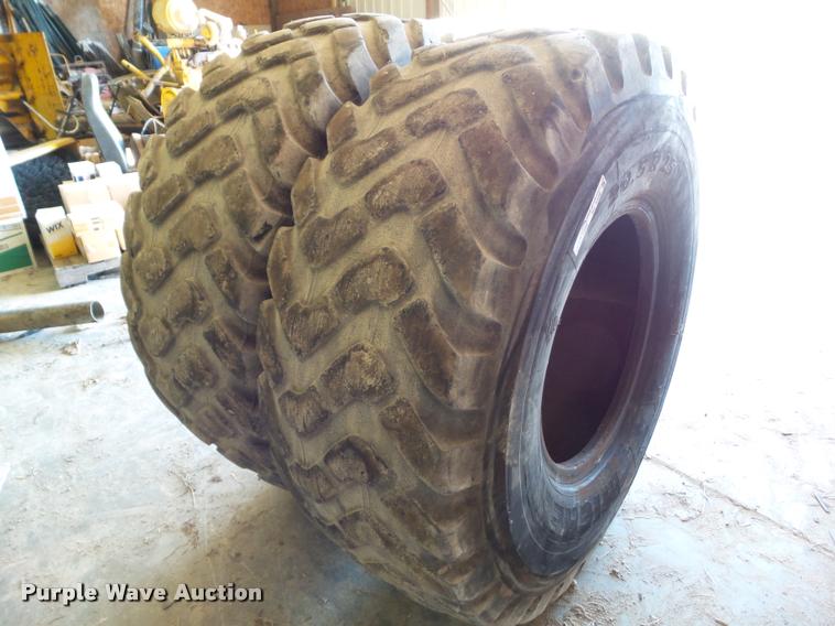 image for item BZ9926 (2) Michelin XTL-A TL 20.5R25 tires