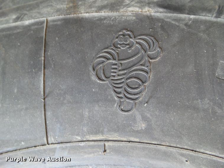 image for item BZ9926 (2) Michelin XTL-A TL 20.5R25 tires