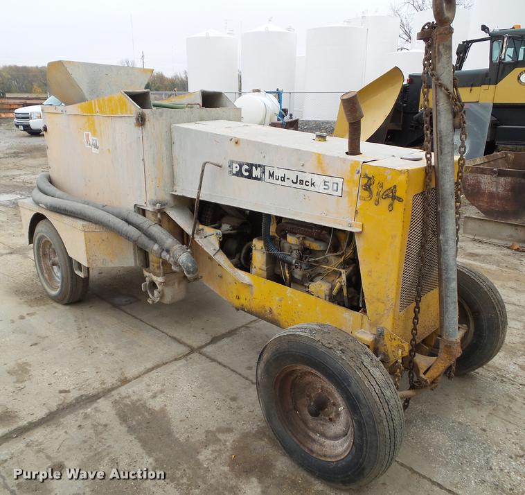 image for item BZ9928 PCM 50 mud jack pump