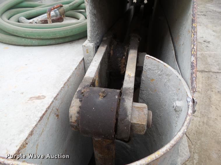 image for item BZ9928 PCM 50 mud jack pump