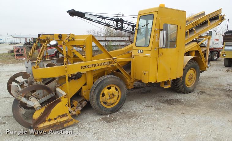 image for item BZ9929 1974 Athey Force Feed loader