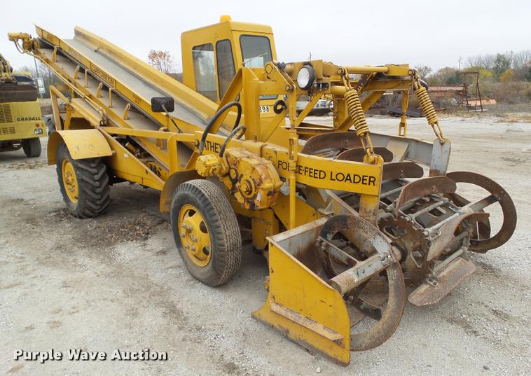 image for item BZ9929 1974 Athey Force Feed loader