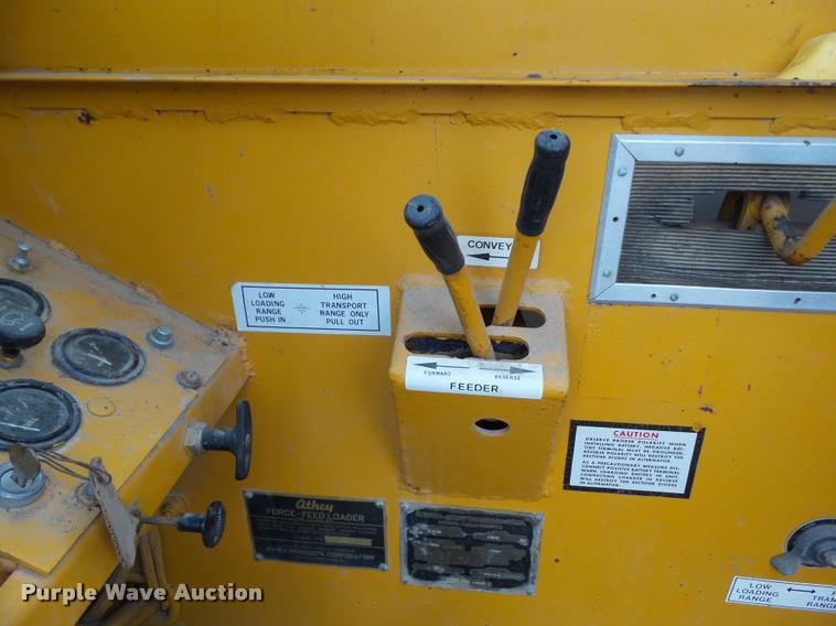 image for item BZ9929 1974 Athey Force Feed loader