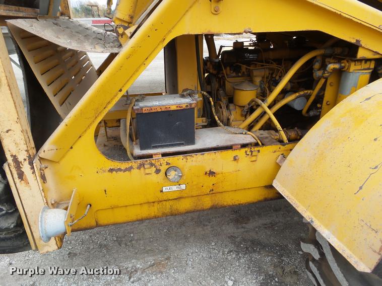 image for item BZ9929 1974 Athey Force Feed loader