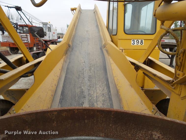 image for item BZ9929 1974 Athey Force Feed loader