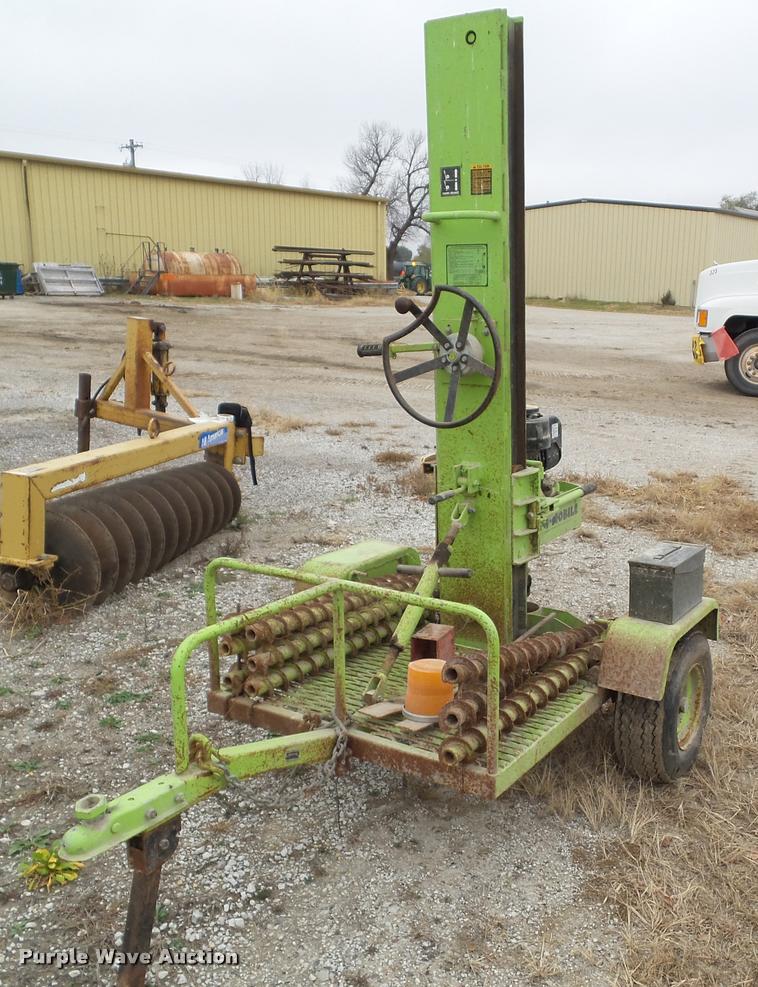 image for item BZ9930 Dig-R-Mobile 550 drill rig